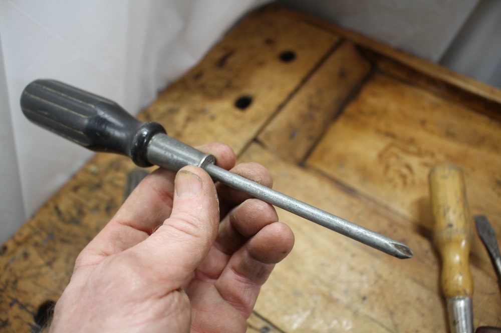 Wood handle Screwdrivers, vintage, various