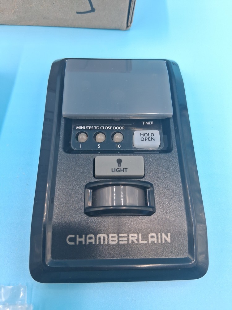 Chamberlain 41A7327-1 Motion Detecting Wall Control Console Security 2.0 TTC