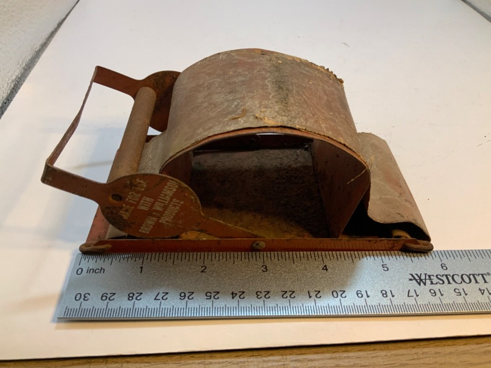BROWN & WILLIAMSON CIGARETTE ROLLER VINTAGE