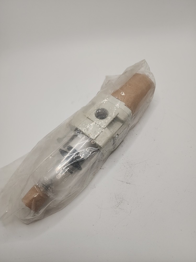 NEW- SMC AW30-N03E-Z-B Filter Regulator Combination