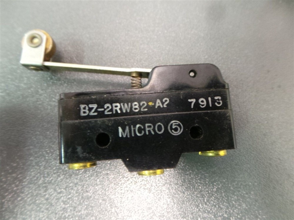 Micro Limit Switch Roller Hinge Lever Plunger Lot of 26