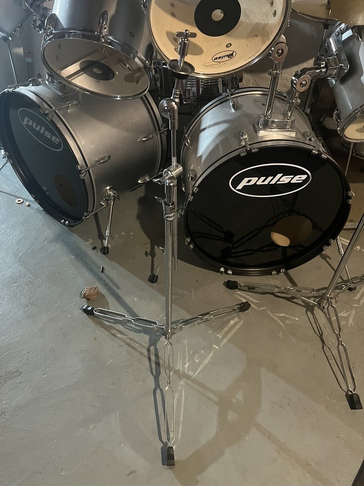 Silver Pulse Drumset