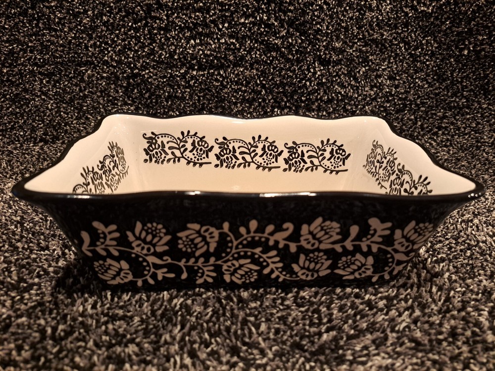 Stoneware Bread Pans, 2 Sizes - B&W Floral Pattern Glazed Ceramic Bakeware Set