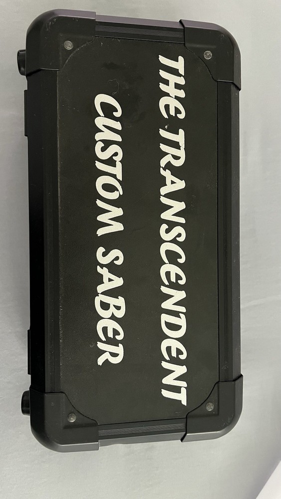 Thin Neck Saber – Model Luke V1 (Baselit, with sound).