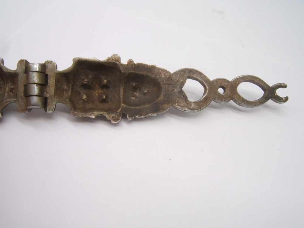 BRONZE SILVERPLATE NUTCRACKER W/ GROTESQUE LION ON FRONT OF HANDLE