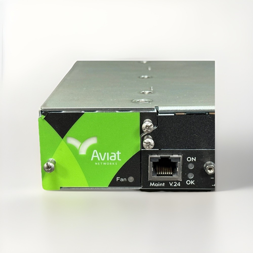 Aviat CTR 8540 Microwave Router W/Brackets