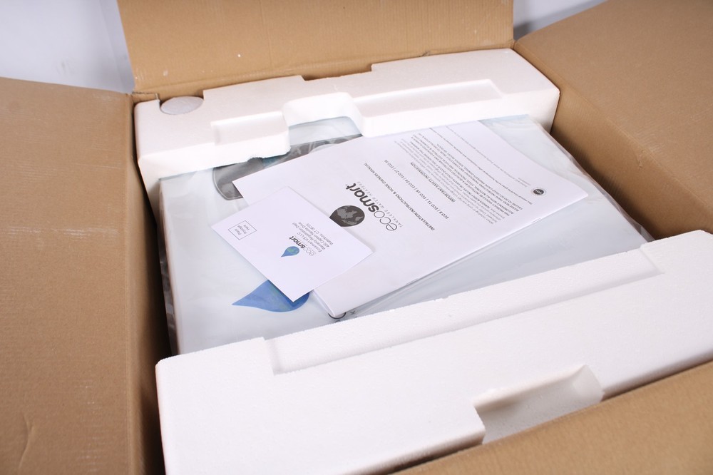 EcoSmart ECO 24 24kW 240V Tankless Electric Water Heater Digital Control Open Bo