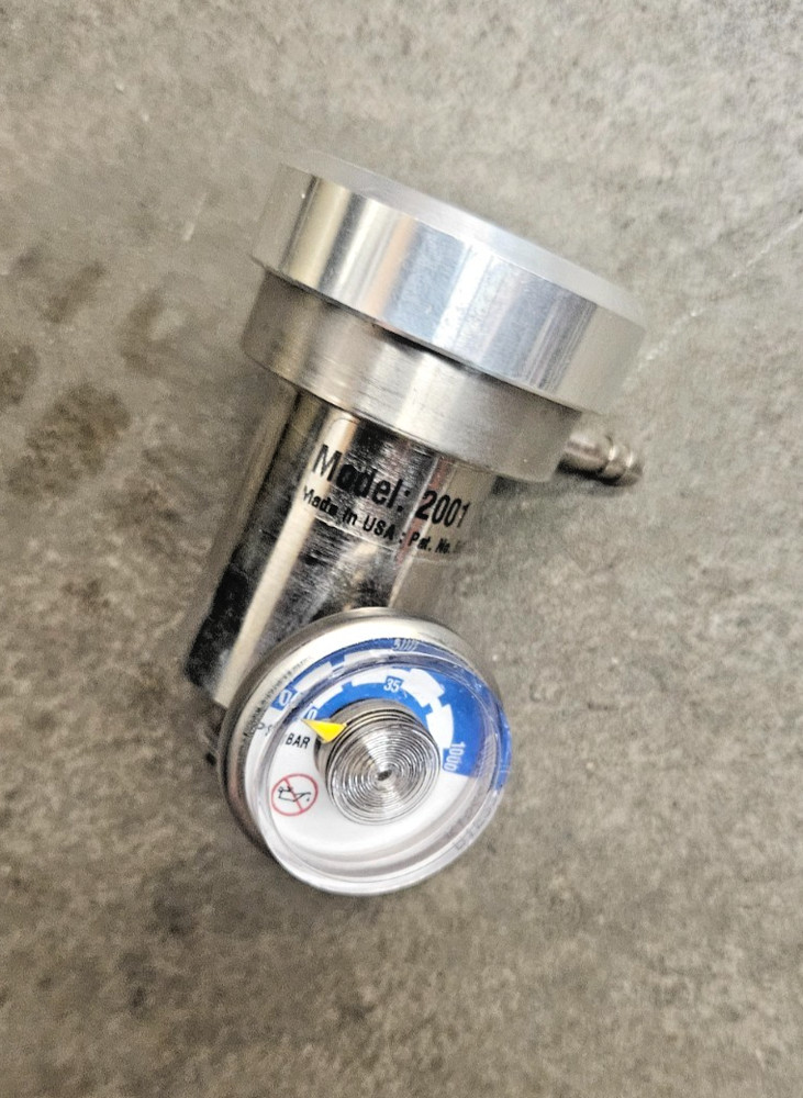 BW MICRODOCK II WITH CASE AND 4 DOCKS