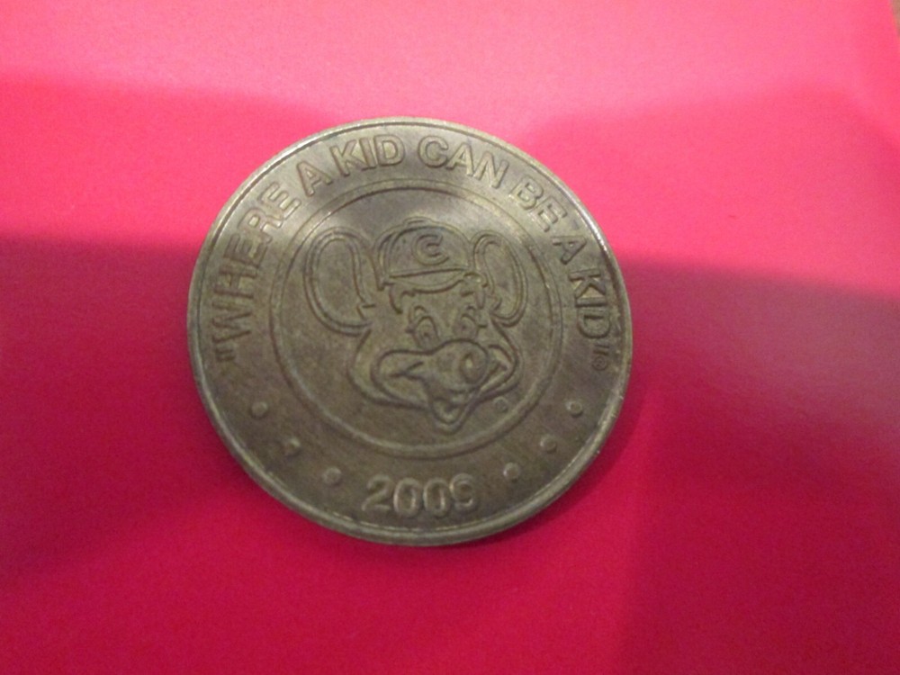 2009 Chuck E Cheese Token "Where A Kid Can Be A Kid"