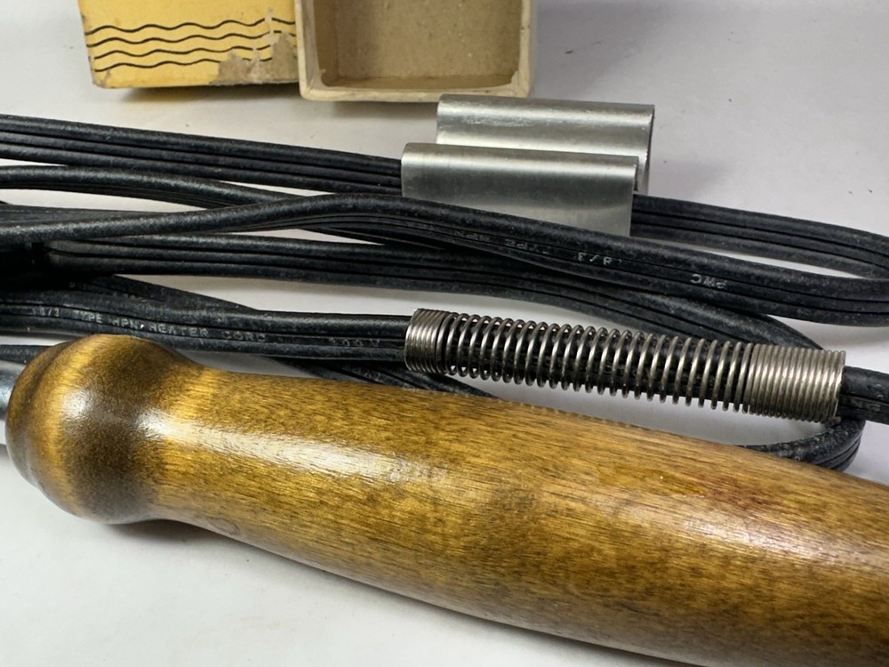 Vintage Selector Tacking Iron Model 200-01 with Box