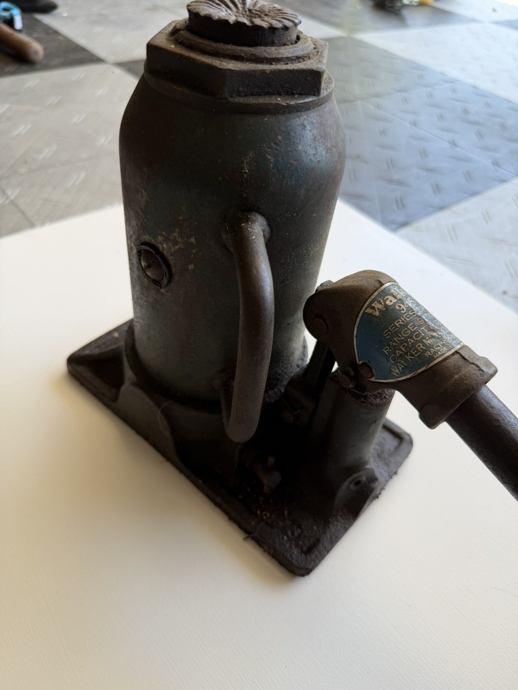 Vintage Walker 12 Ton bottle floor jack