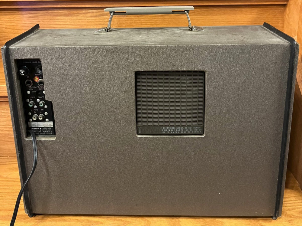 Ampex 800 Model 860 Reel Tape Recorder - Powers Up - Untested