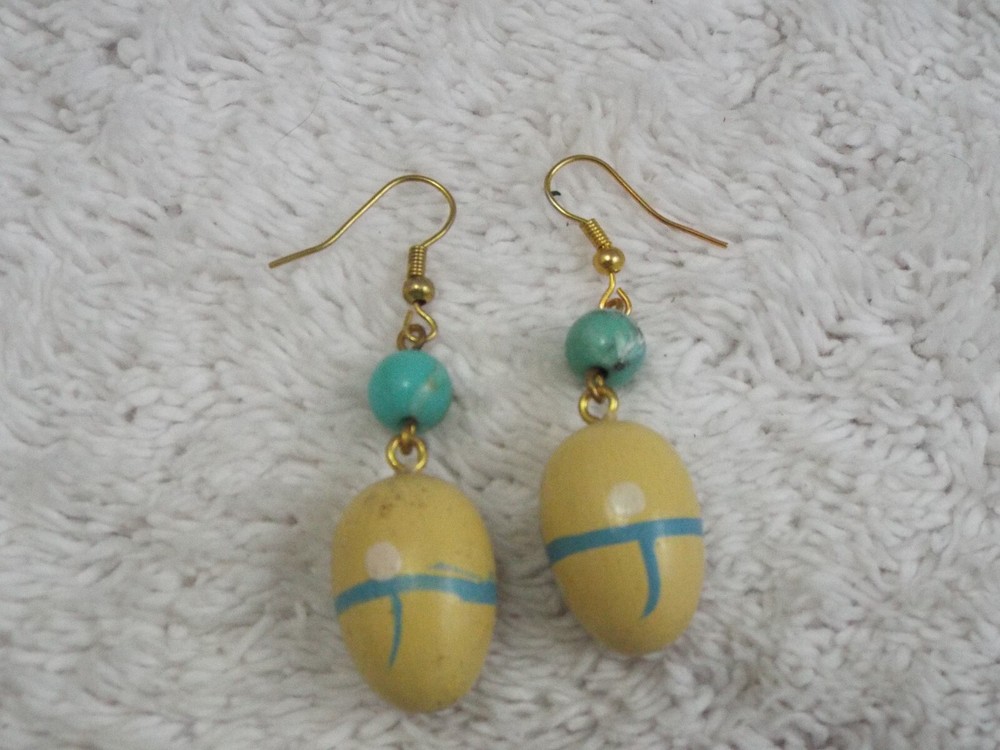 Yellow Wood Easter Egg Pierced Earrings (D24)