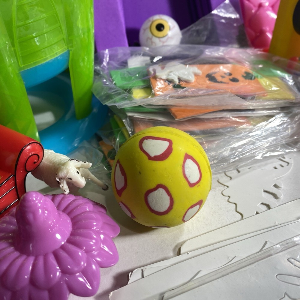 various toy lot 20 Plus Including A Working Bubble Machine With Bubbles