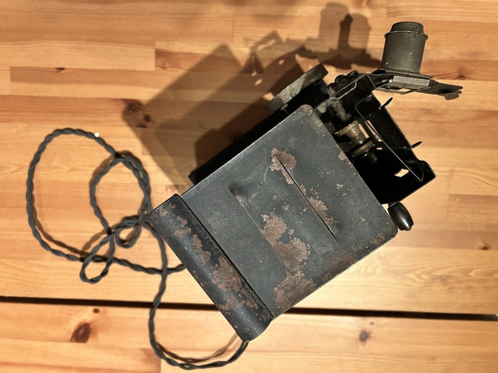 Keystone Movigraph Slide Projector