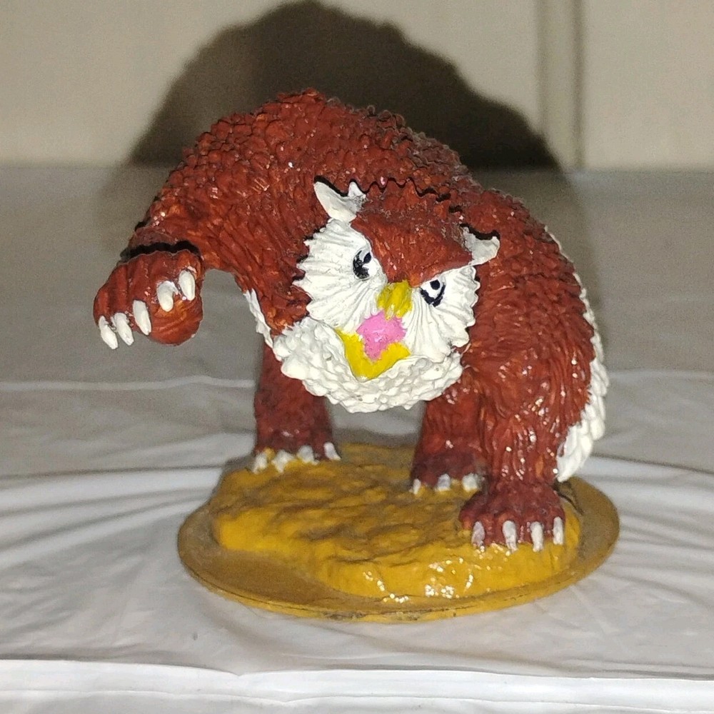 Painted D&D OwlBear on Base, Plastic, Brown/White