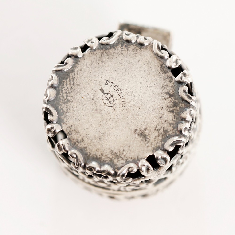 WEBSTER STERLING SILVER THIMBLE CASE PIERCED SCROLL & BEAD NO MONOGRAM
