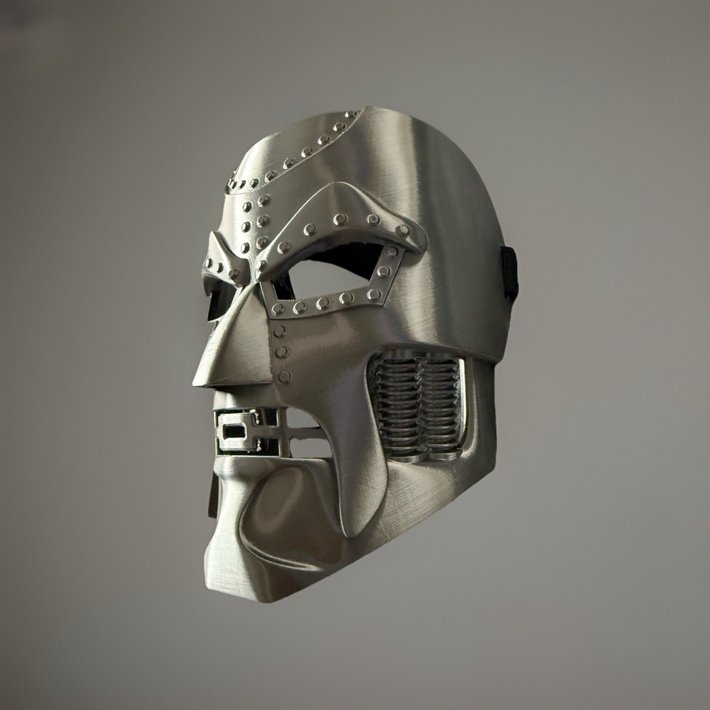 Fantastic 4 Dr Doom Mask