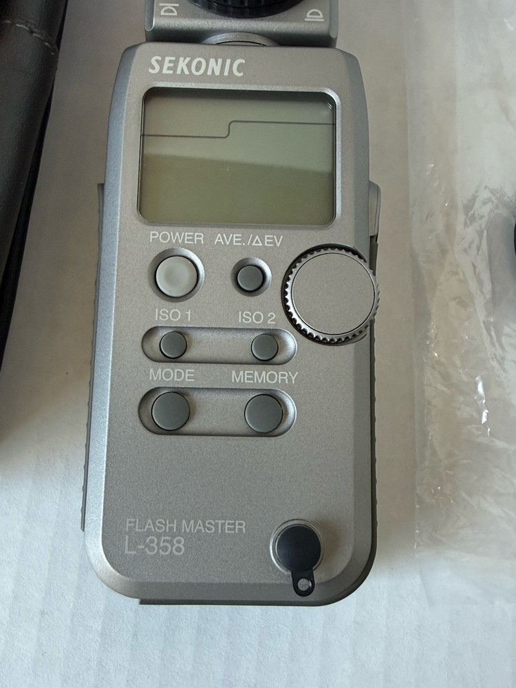 Sekonic L-358 Flash Master Digital Light Meter Silver Mint Condition