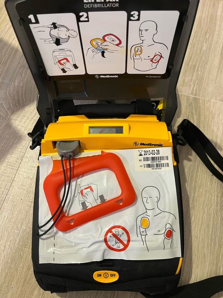 Lifepak CR Plus
