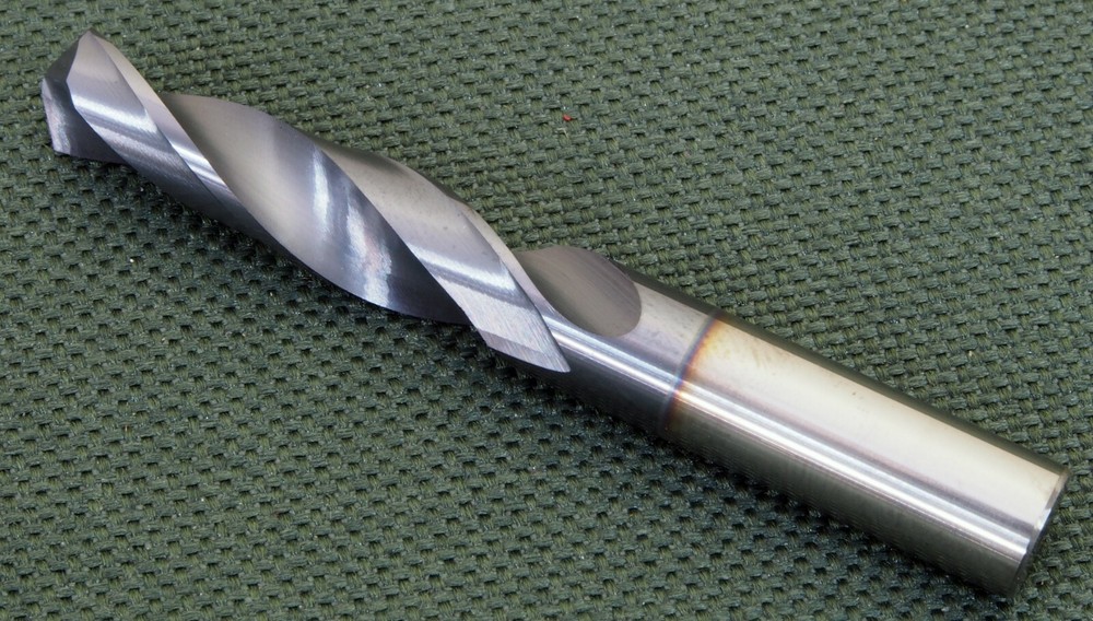 Solid Carbide twist drill, M7.5 for hard metal.