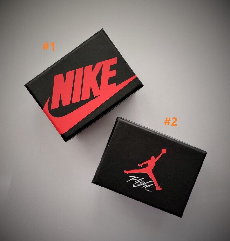 Mini sneaker shoebox