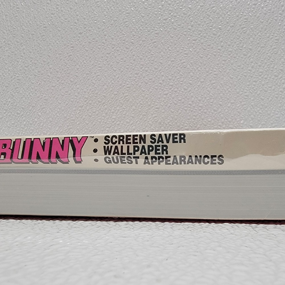 Vintage Windows Energizer Bunny Screensaver Software & Hate Wordperfect 6 Book