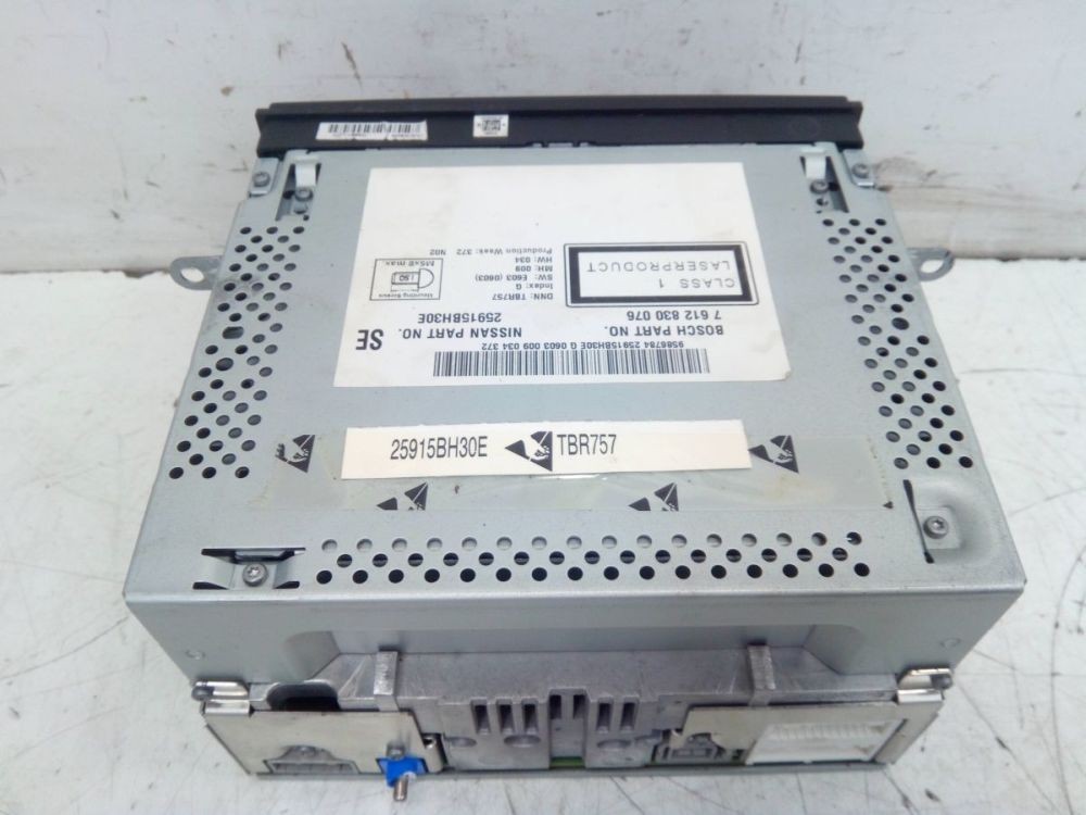 Radio/Navigation System Combination This radio requires a CODE, CODE