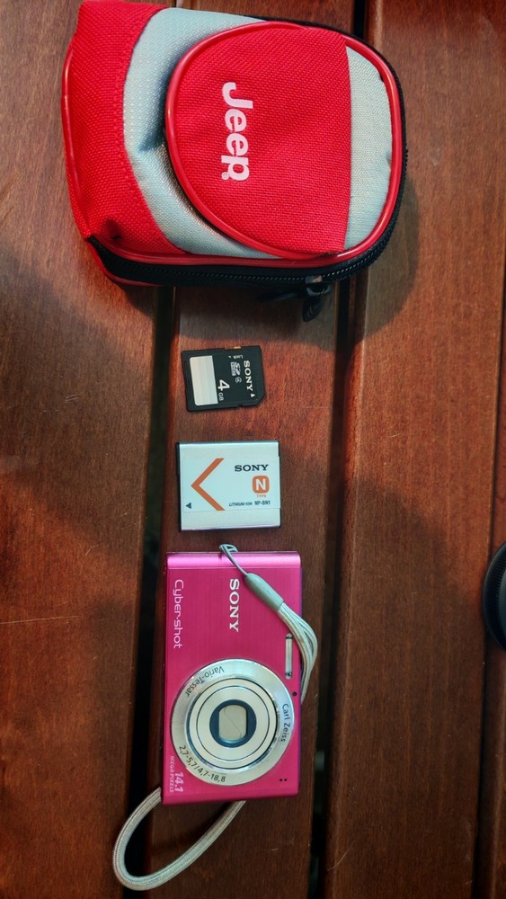Sony Cyber-Shot DSC-W320 Camera