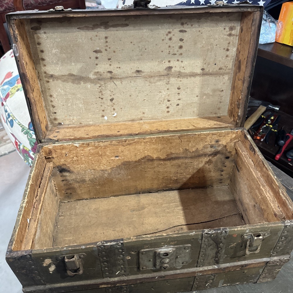 Small Antique Flat Top Steamer Trunk - 16"L