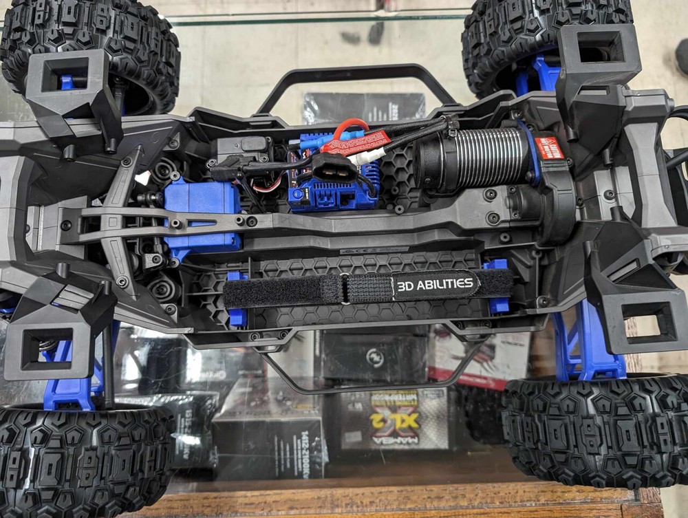 Battery Hold Down Mounts / Straps - Compatible w/ Maxx Slash