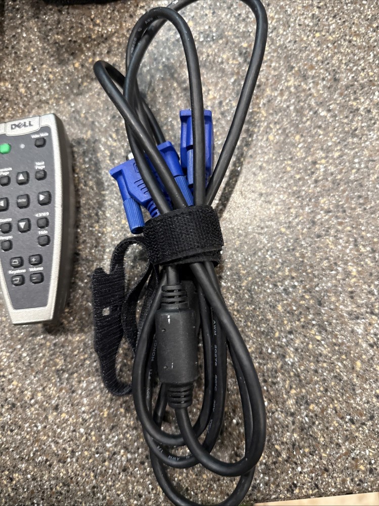 Dell 2300MP Projector With remote & Carrying Case Tested