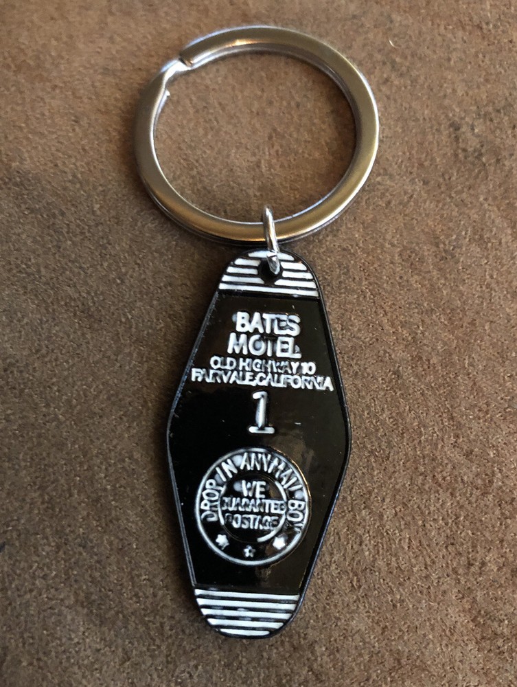 Black Psycho Bates Motel Room Keychain