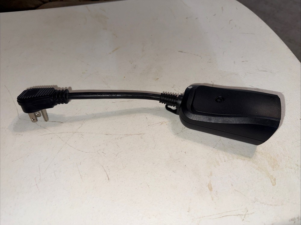 REMOTE CONTROLLED WIRELESS REMOVEABLE OUTLETS INDOOR E211835