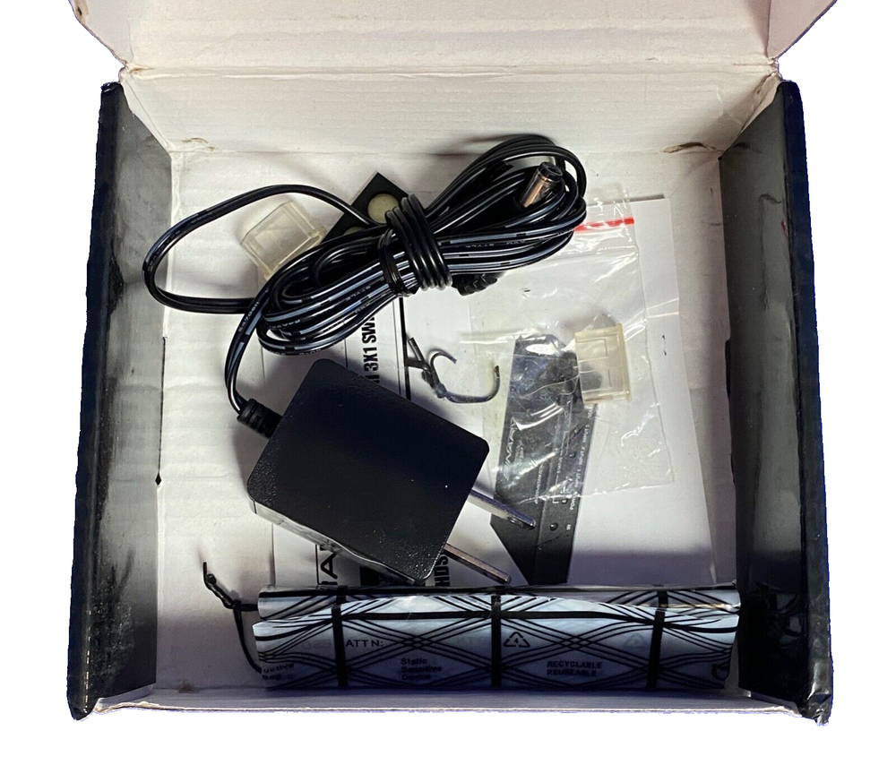 BINARY B-220-HDSWTCH-3x1 HDMI, HDMI Switcher, Excellent Condition, Open Box