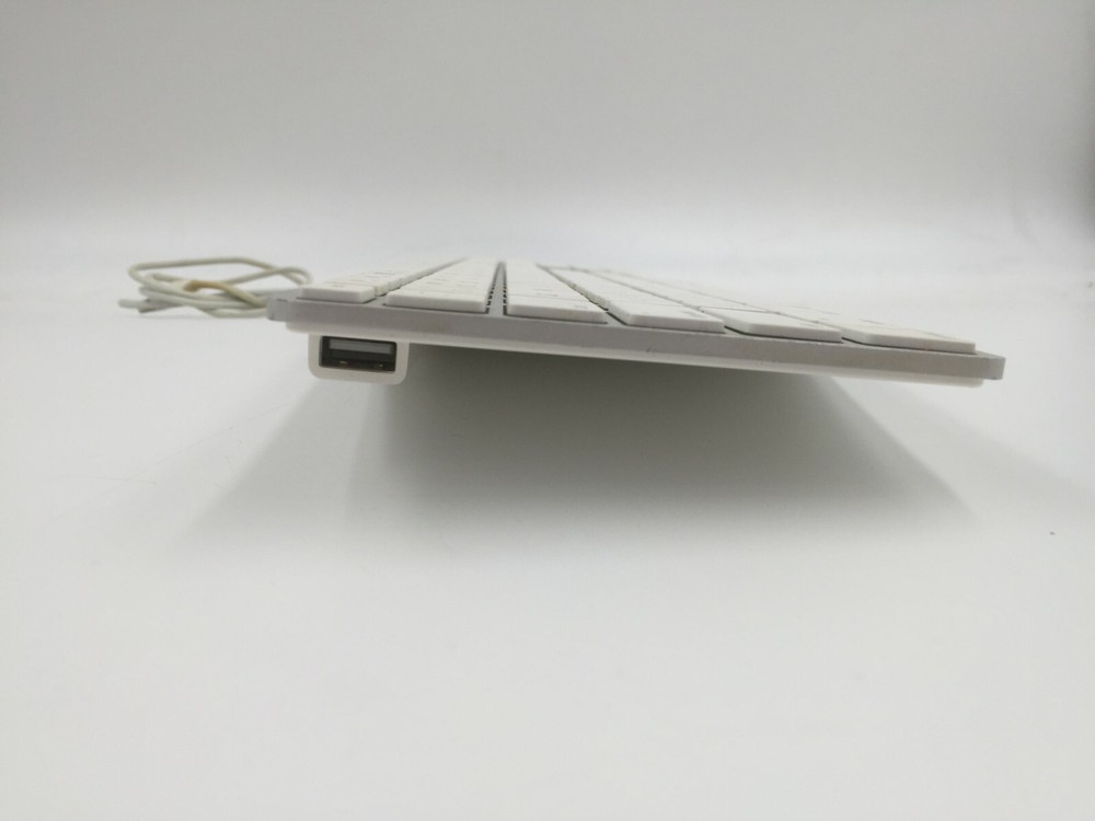 Genuine Apple A1243 Wired Mac Standard USB Keyboard w/ Numeric Keypad White