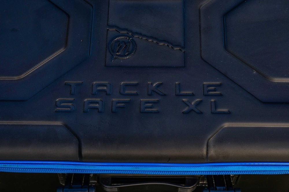 Preston Innovations Hardcase Tackle Safe XL