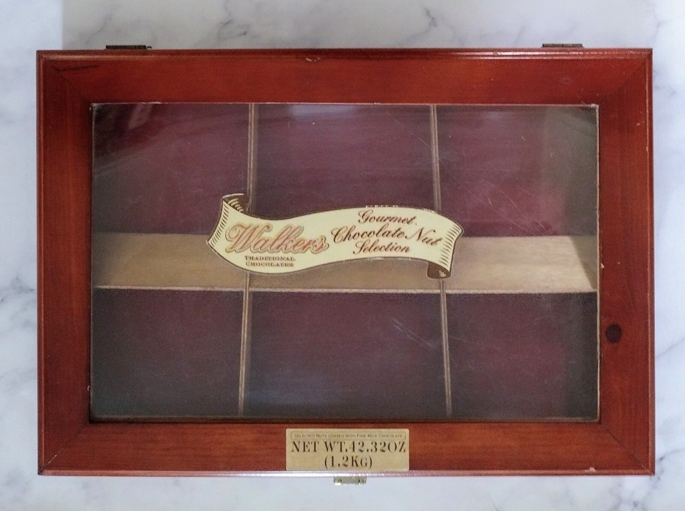 Walker's Chocolates Wood Candy Box 2004