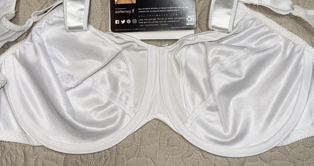 NWT Womens White Bali Minimizer Breathable Back Unlined Underwire Bra Size 42C