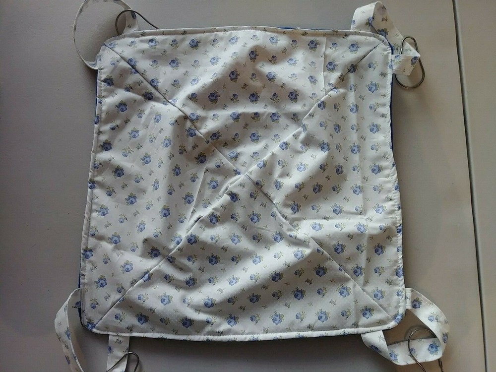 Ferret Saucer Hammock - White with Tiny Blue Flowers - 14"