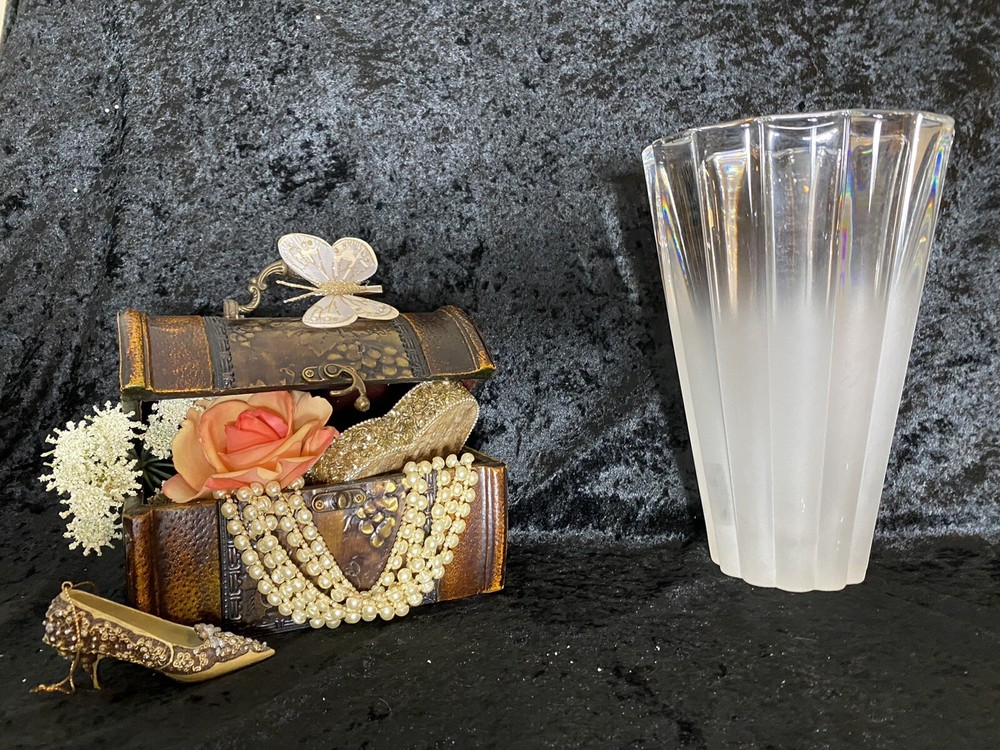 Crystal & Frosted Vase