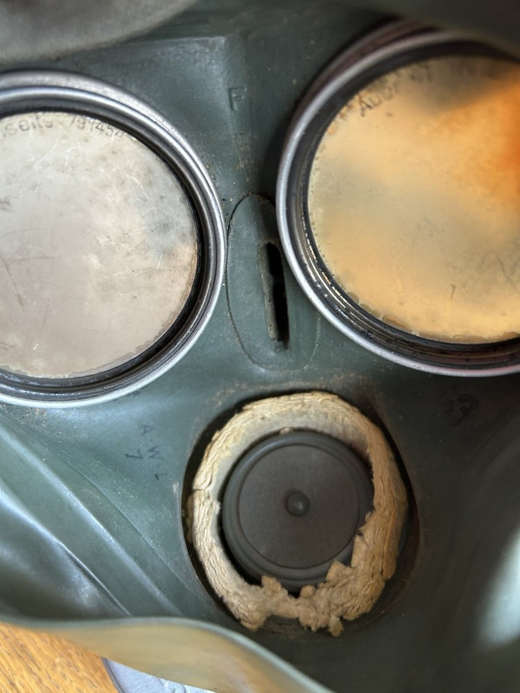 WW2 VM40 German Gas Mask
