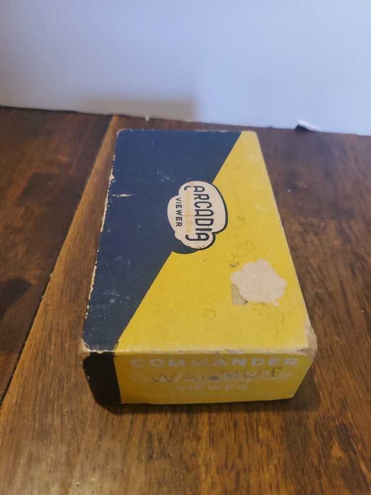 Vintage Arcadia Commander Viewer Pocket-Size Self-Light with Box and Instruction