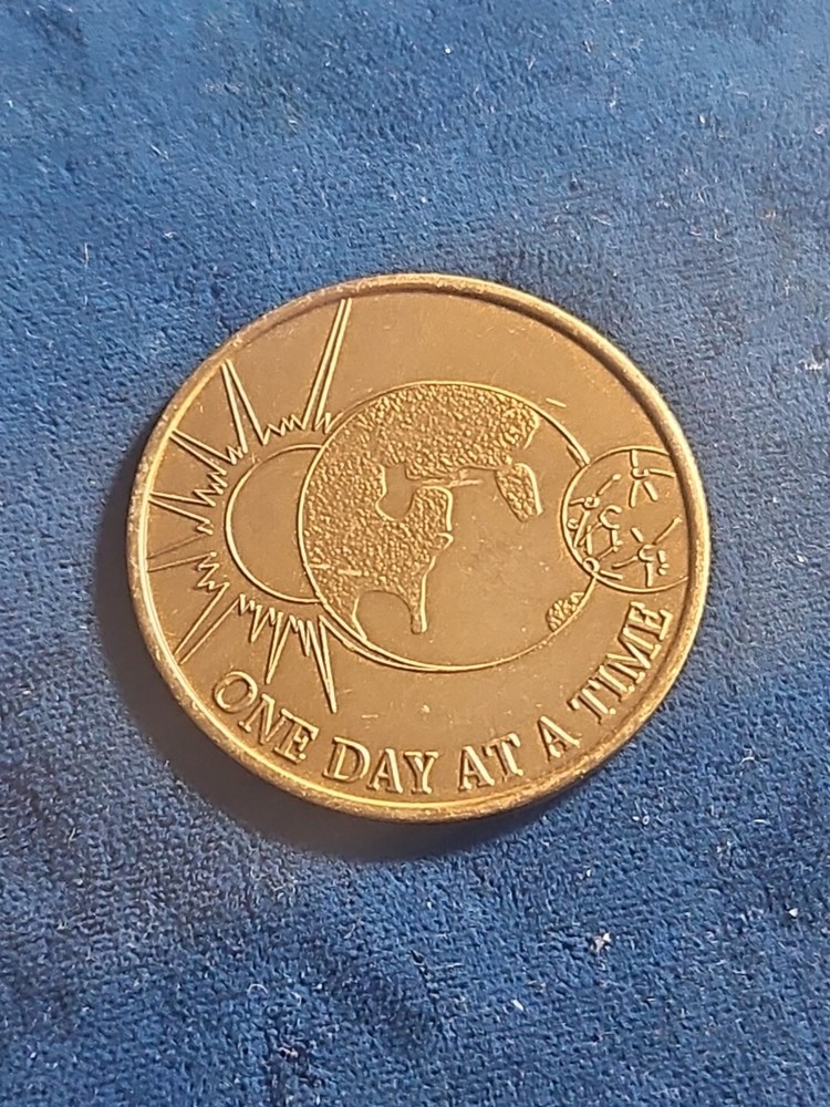 Cedar Medallion  Coin Universe One Day At A Time (MT.#0478)