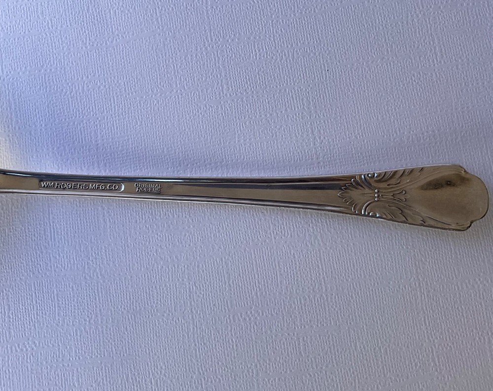 WM ROGERS MFG CO. ORIGINAL ROGERS "AVALON "CAKECUTTER SERVING SPOON