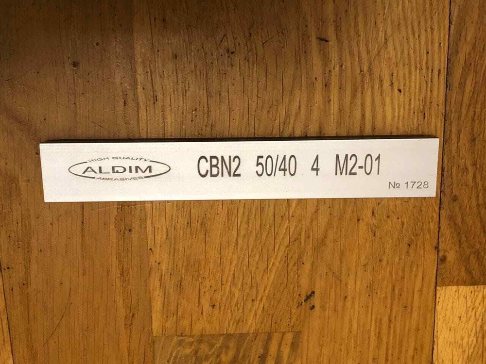 Elbor bar for sharpening 320 grit.