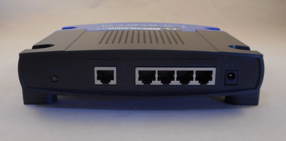 Linksys BEFSR41 EtherFast Cable/DSL Router with 4-Port Switch