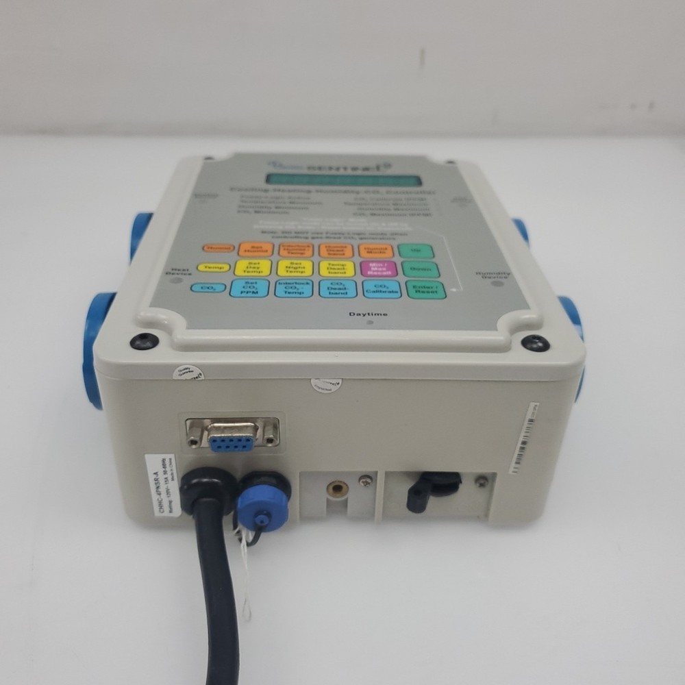 Sentinel CHHC-4PNSR-A Cooling-Heating-Humidity-CO2 Controller - Powers ON