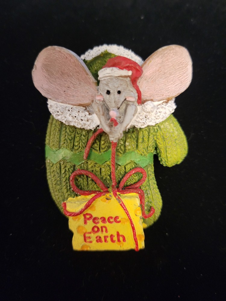 Peace on Earth mouse in a mitten brooch