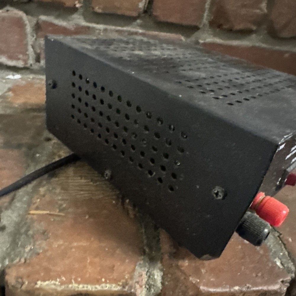 Pyramid PS-7KX Regulated Power Supply